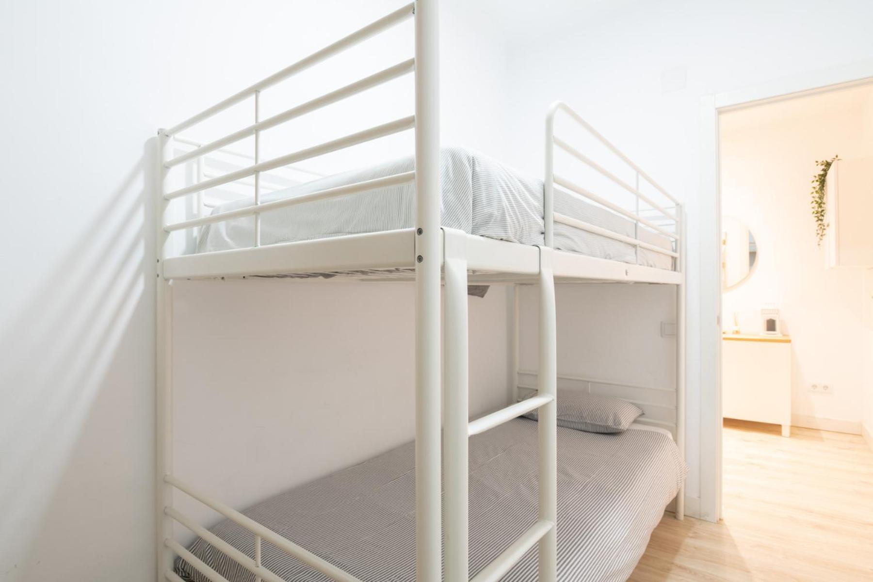 Apartamento Nuevo Con Encanto En Sagrada Familia Barcelona Exterior foto